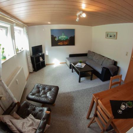 Ruhige Und Gemuetliche Ferienwohnung In Calden 외부 사진